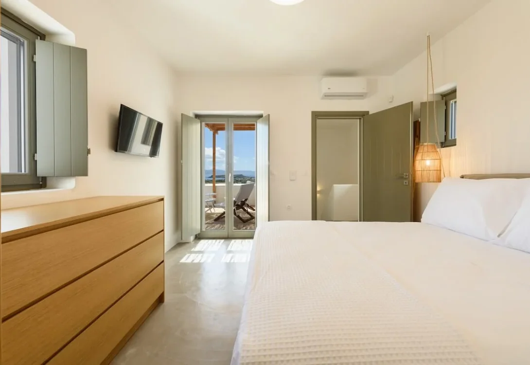 Elevated Villa with Panoramic Sea View 31
